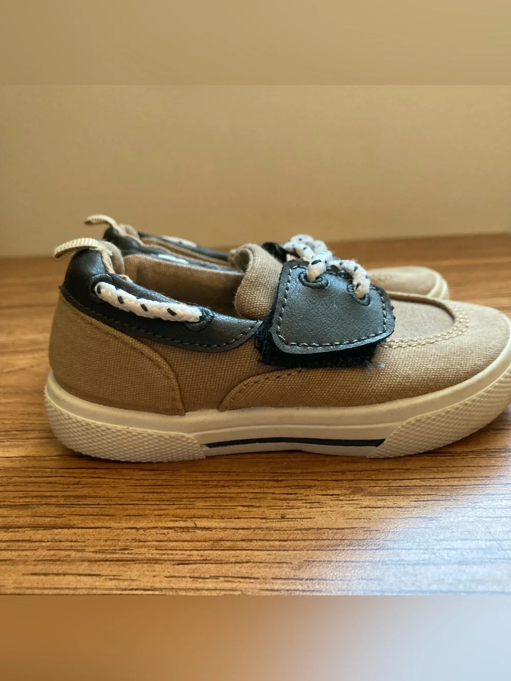 5/$15 Carter’s Tan & Navy Boat Shoes 7